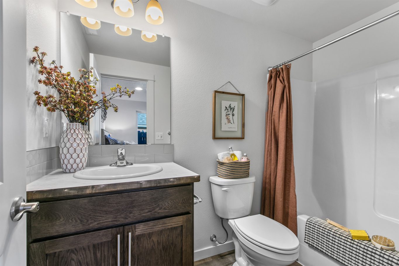 The Austin Home Plan Main Bathroom Photo