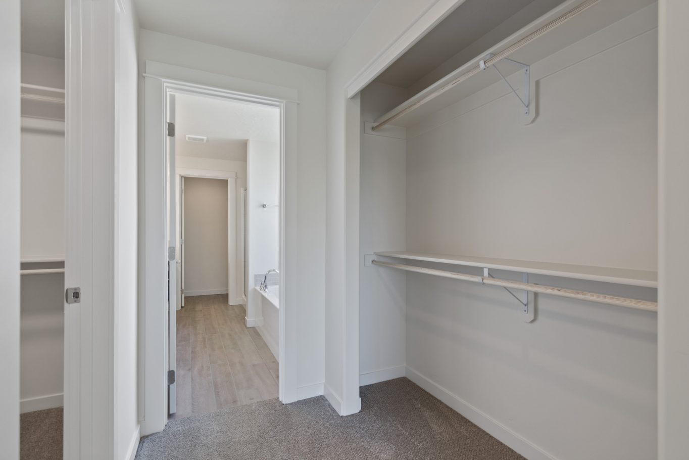 The Tumalo Home Plan Main Bedroom Closet Photo